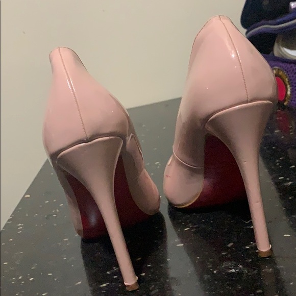 INSPIRED HEELS - Picture 2 of 3